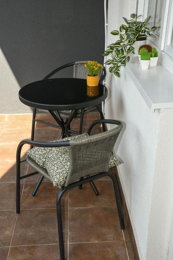 סומבור Apartman Harmony מראה חיצוני תמונה